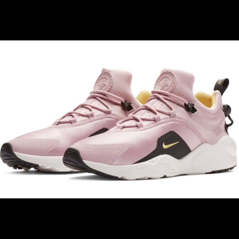 Nike Air Hurricanes